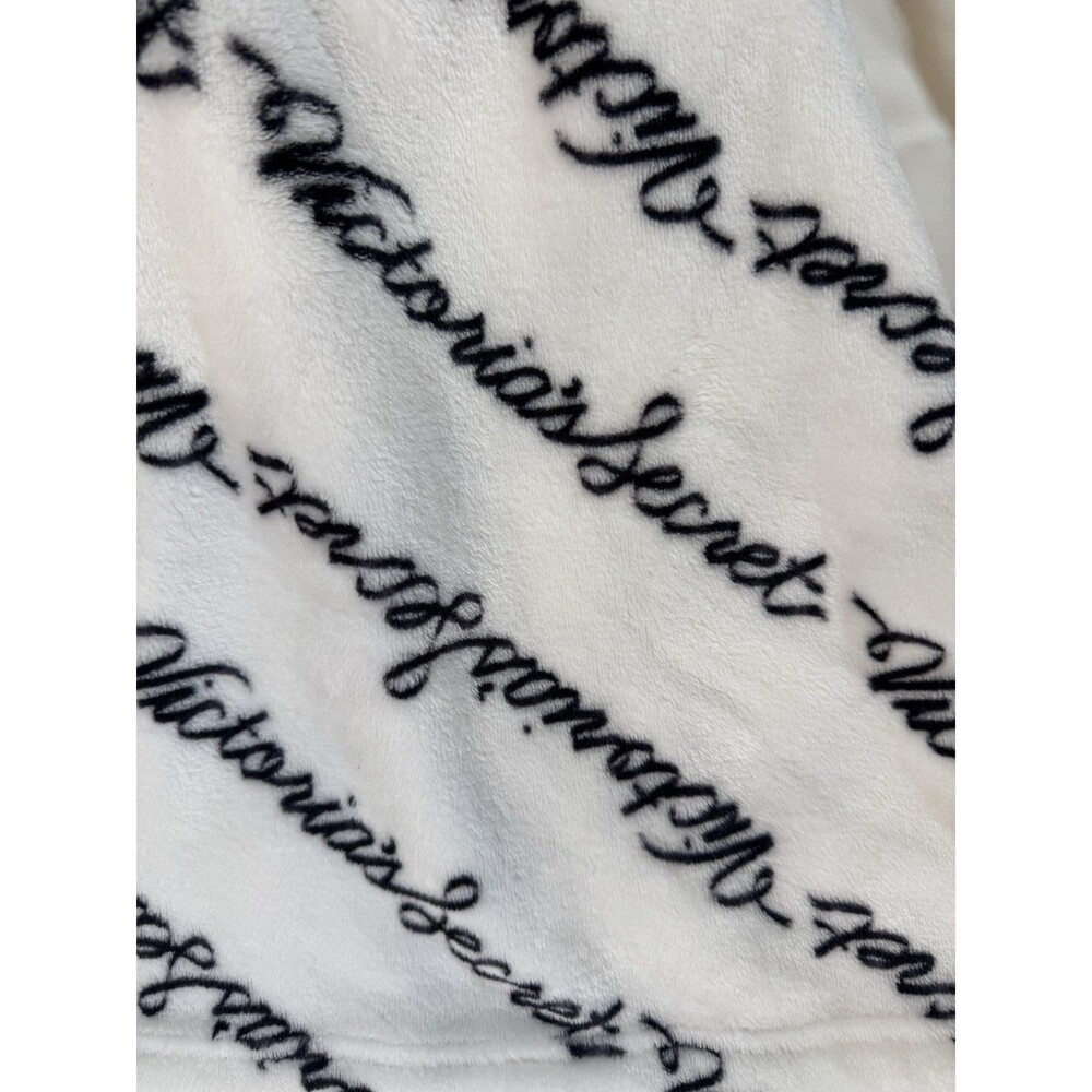 New Victoria Secret Plush Robe White Script Soft Bridal Getting Ready XS S M - Picture 6 of 6